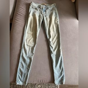 Hollister light wash skinny jeans